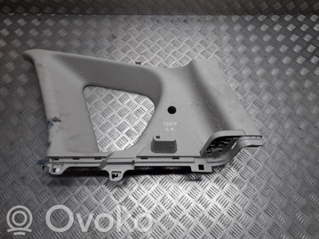 Nissan Note (E11) Otros elementos de revestimiento del maletero/compartimento de carga 