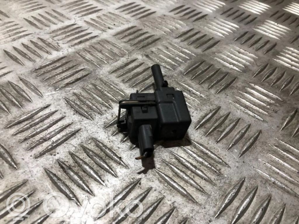 Interruptor sensor del pedal de freno   95FB7C534AA,95FB7C534AA,95FB7C534AA,95FB7C534AA