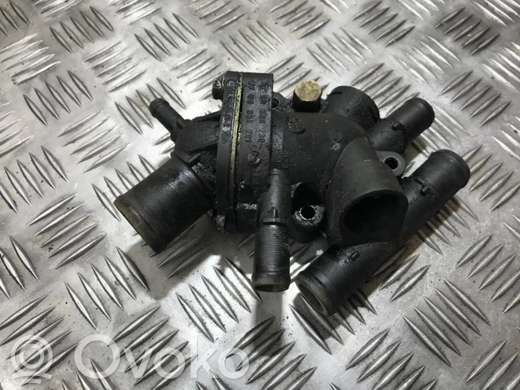 Volvo S40, V40 Tubo flessibile del liquido di raffreddamento del motore