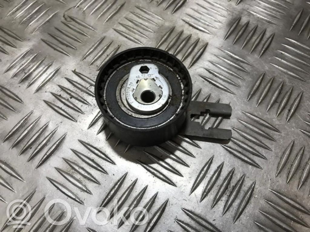 Ford Focus Tensor de correa del alternador 