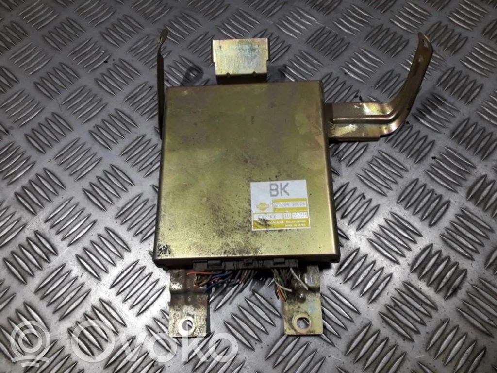 Nissan Sunny Engine control unit/module 
