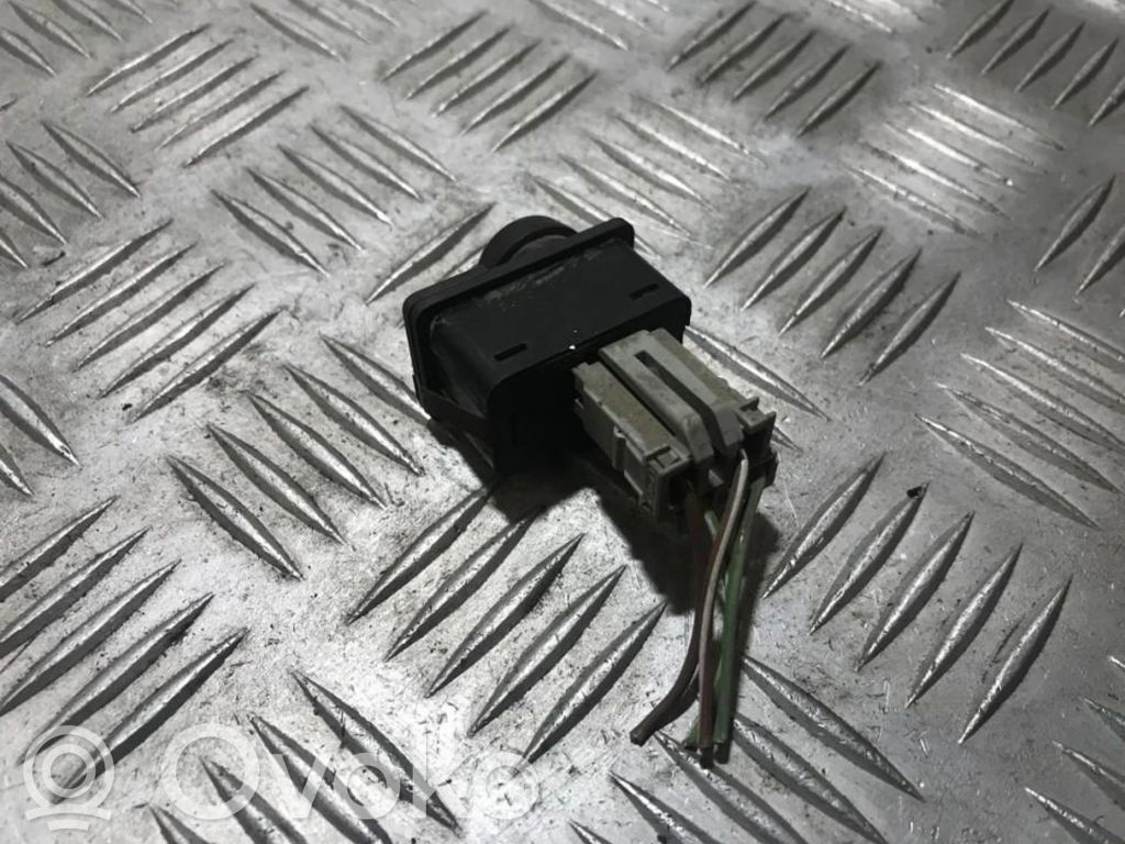 Windscreen/window heater switch   86AG18K574BB,86AG18K574BB,0582,86AG18K574BB,86AG18K574BB