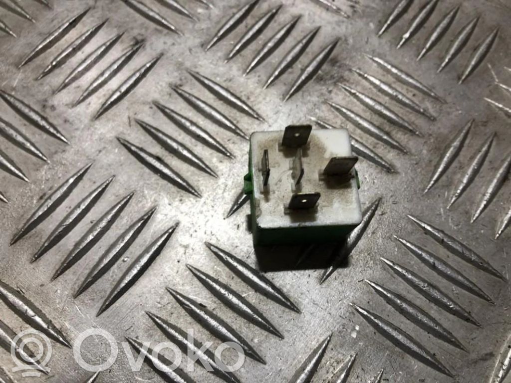 Otros relés   12V35A03531,12V35A03531