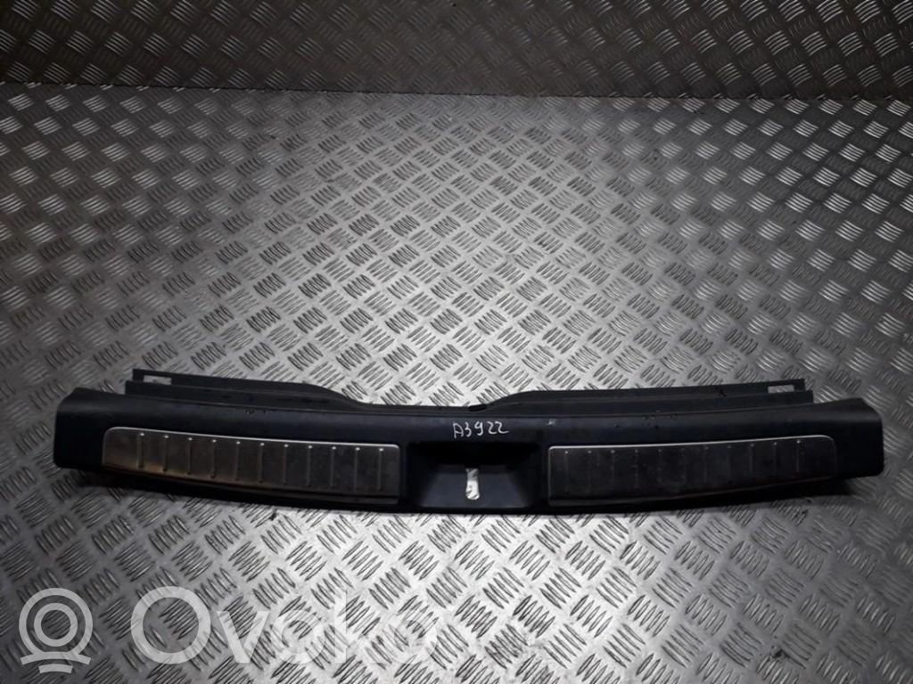 Toyota Avensis T250 Verkleidung Kofferraum sonstige