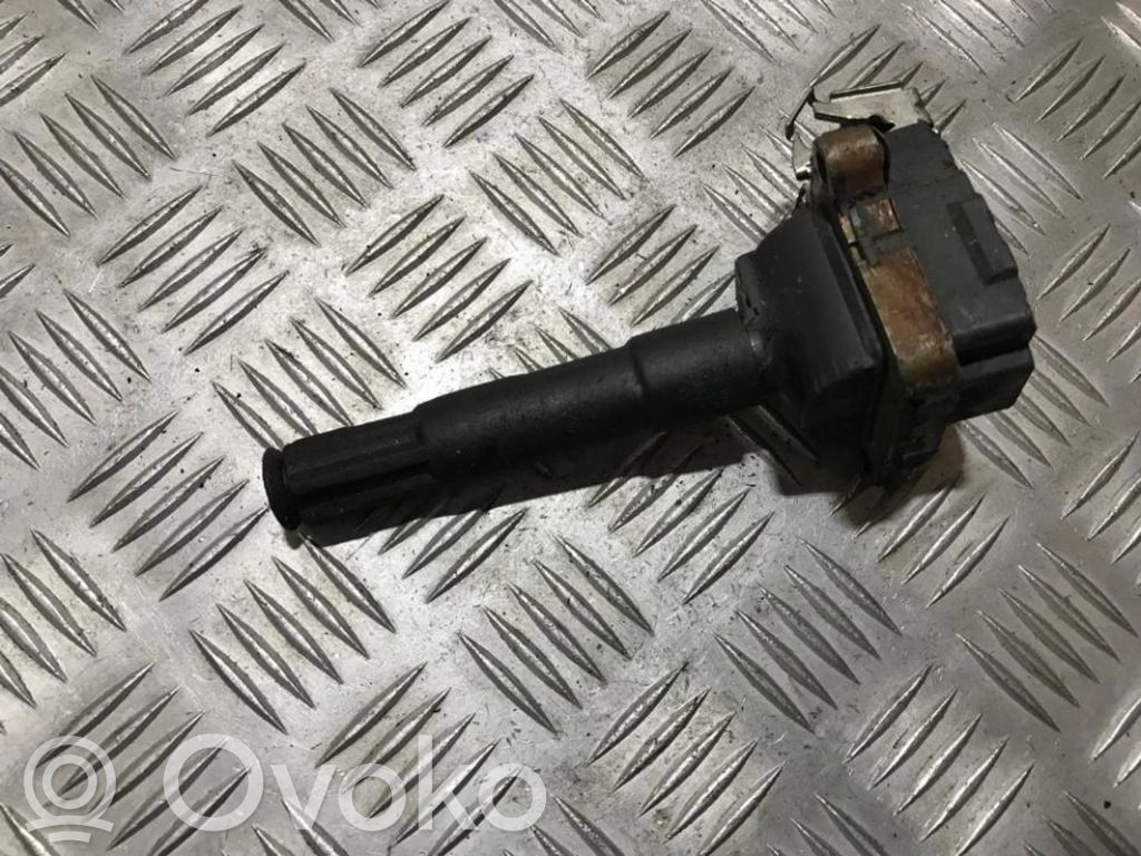 Audi A4 S4 B5 8D Bobina di accensione ad alta tensione