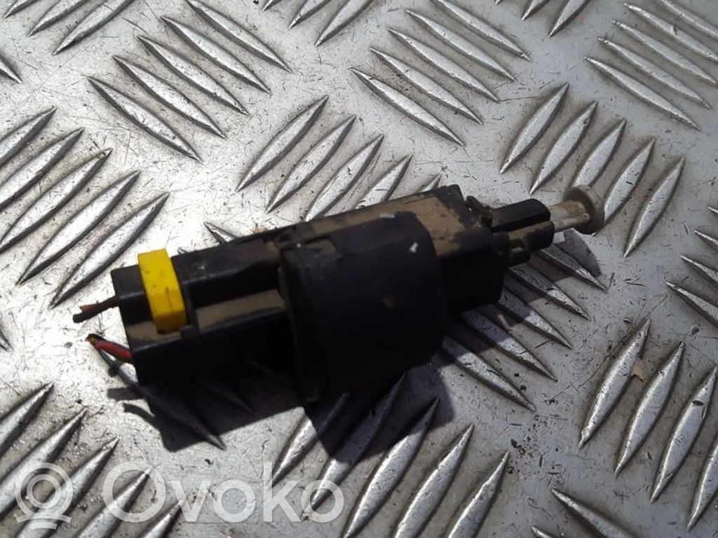 Opel Astra G Interruttore del pedale del freno