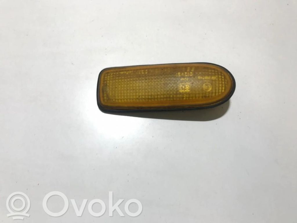 Nissan Sunny Seitenblinker 