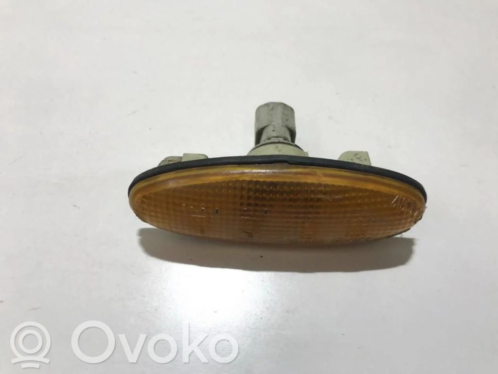 Mazda 626 Seitenblinker 