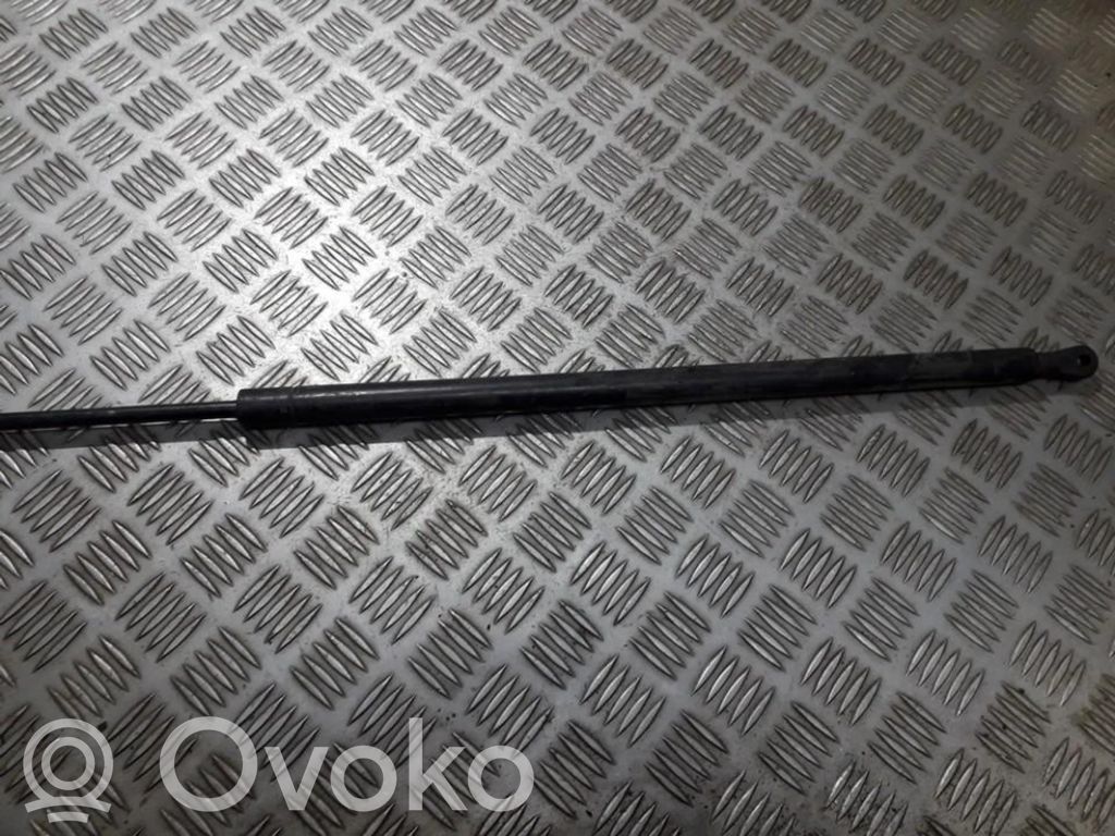 Konepellin kaasujousi   4A0823359C,4A0823359C