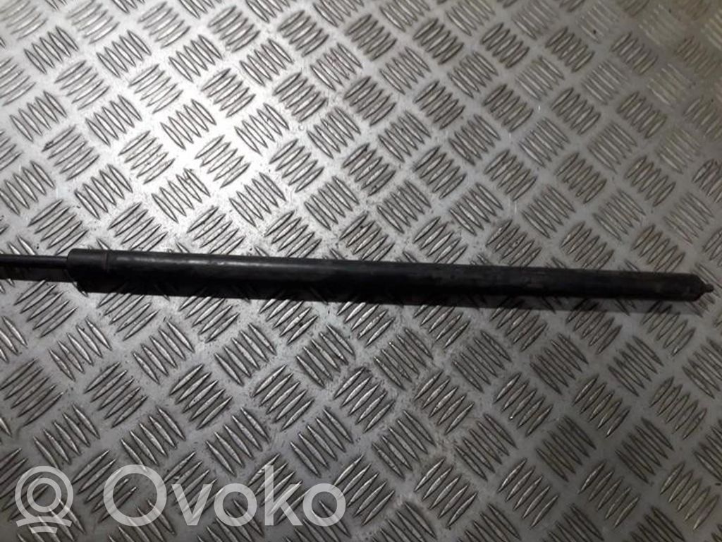 Audi 100 S4 C4 Ammortizzatore portellone anteriore/cofano 