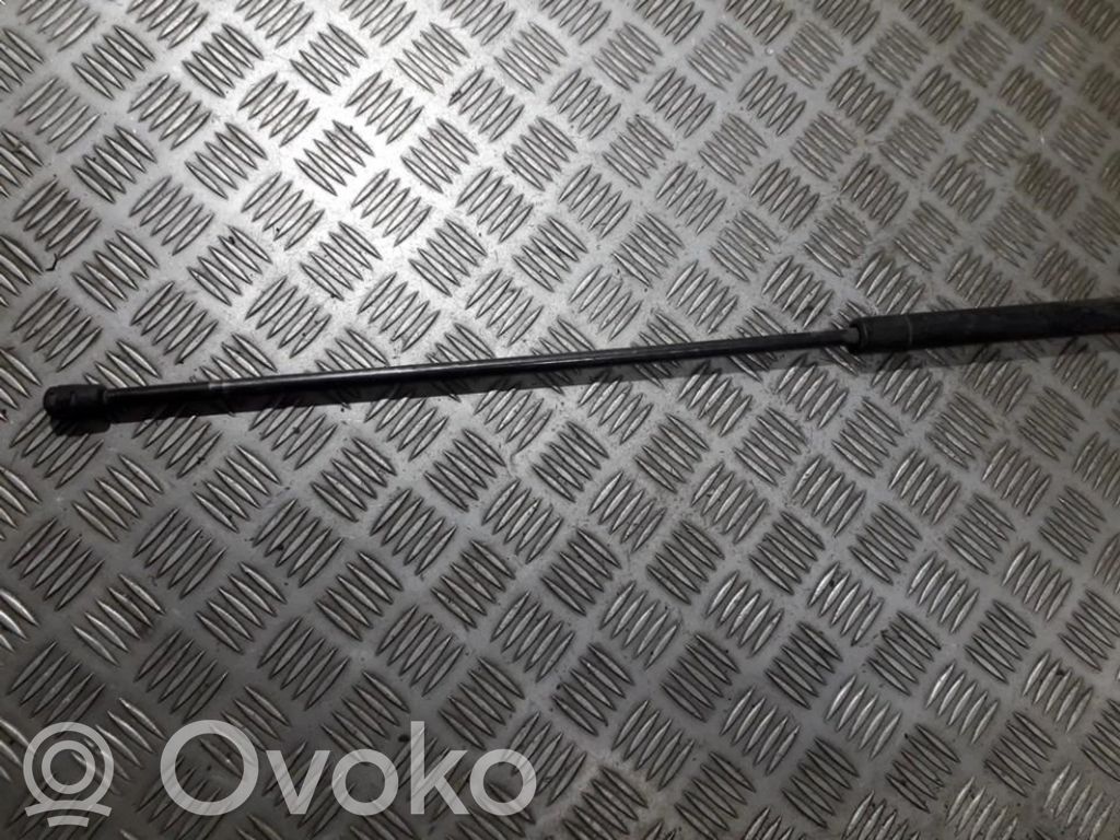 Konepellin kaasujousi   4A0823359C,4A0823359C