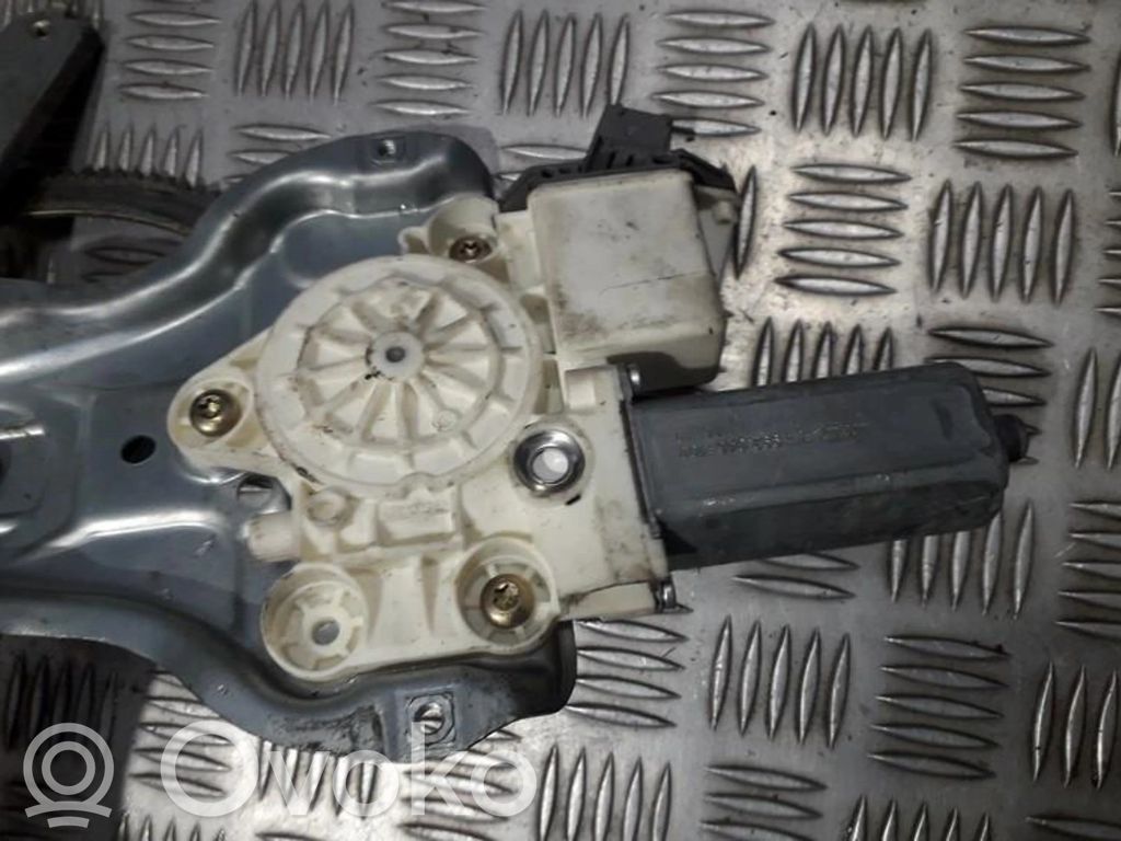 Toyota Avensis T250 Motor macara geam ușă față 