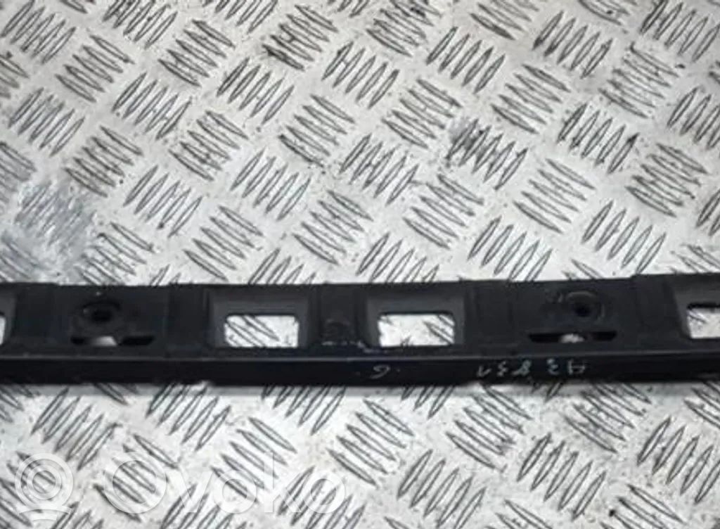 Volkswagen Golf Plus Staffa di rinforzo montaggio del paraurti posteriore 