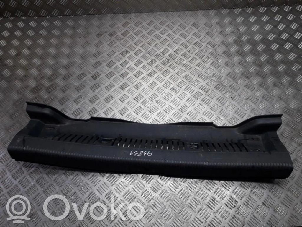 Volkswagen Golf Plus Muu vararenkaan verhoilun elementti 