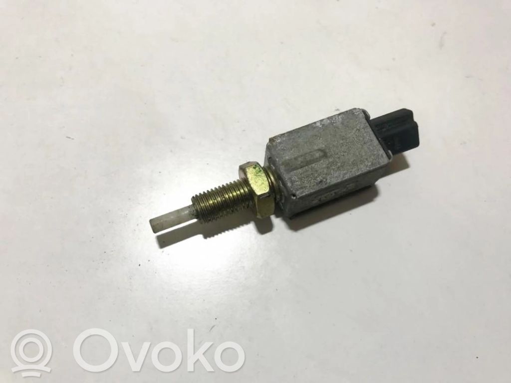 Mazda MPV Interruptor sensor del pedal de freno 
