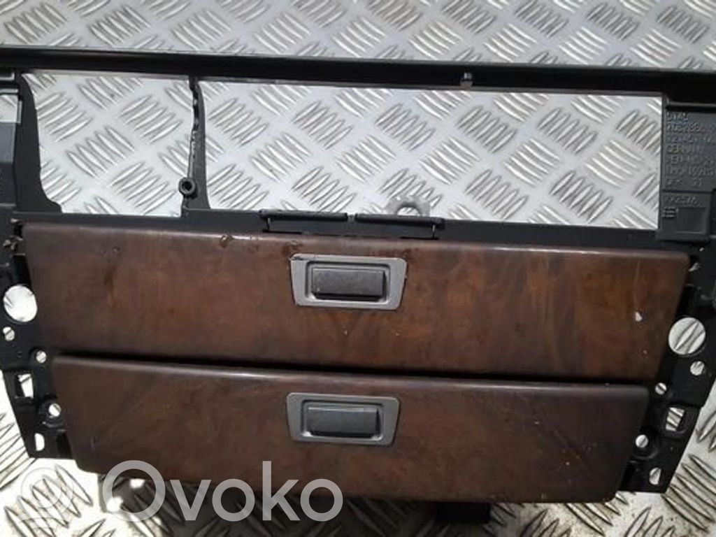 BMW 7 E65 E66 Autres pièces intérieures 