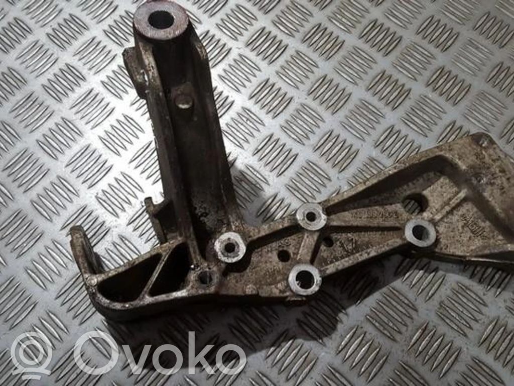 Volkswagen Golf V Braccio di controllo sospensione anteriore inferiore/braccio oscillante 