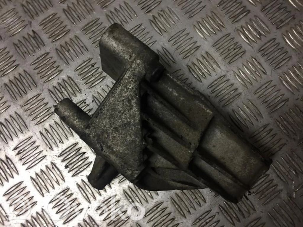 Engine mounting bracket   60672234,60672234