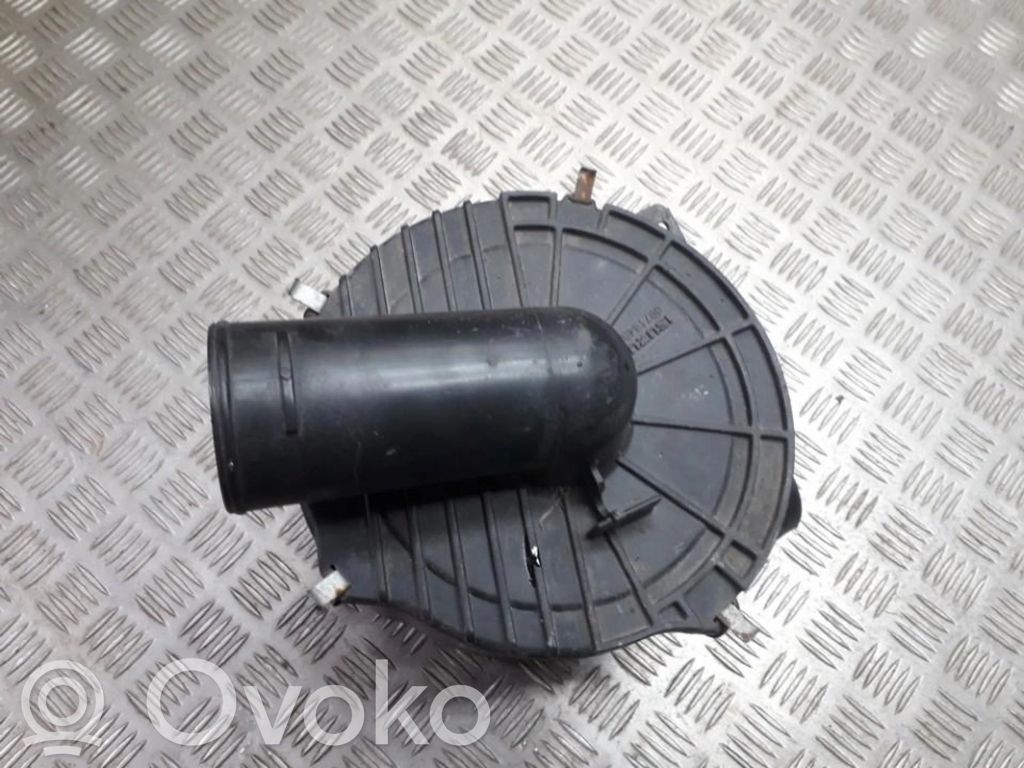 Isuzu Trooper Air filter box 