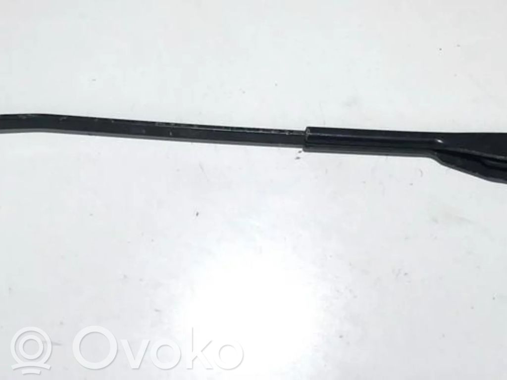 Renault Clio I Front wiper blade arm 