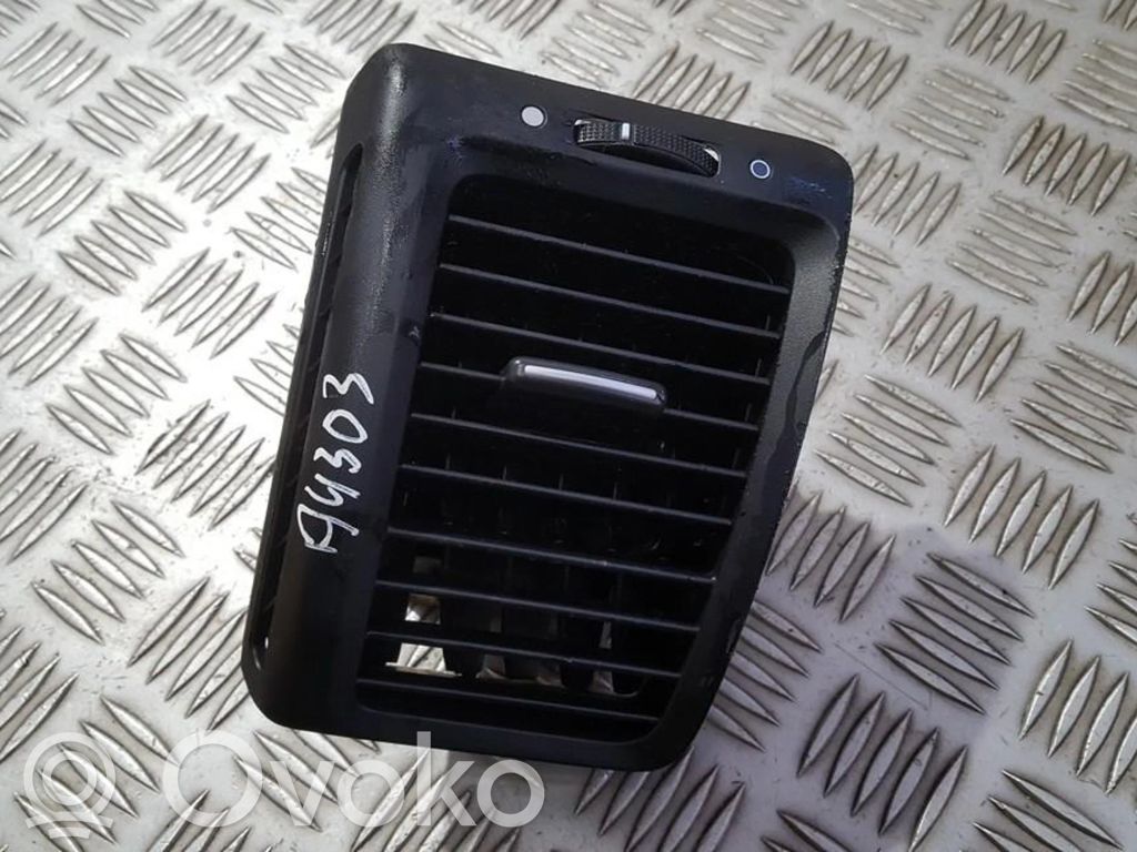 Rejilla de ventilación central del panel   E6165131100,E6165131100,E6165131100,E6165131100