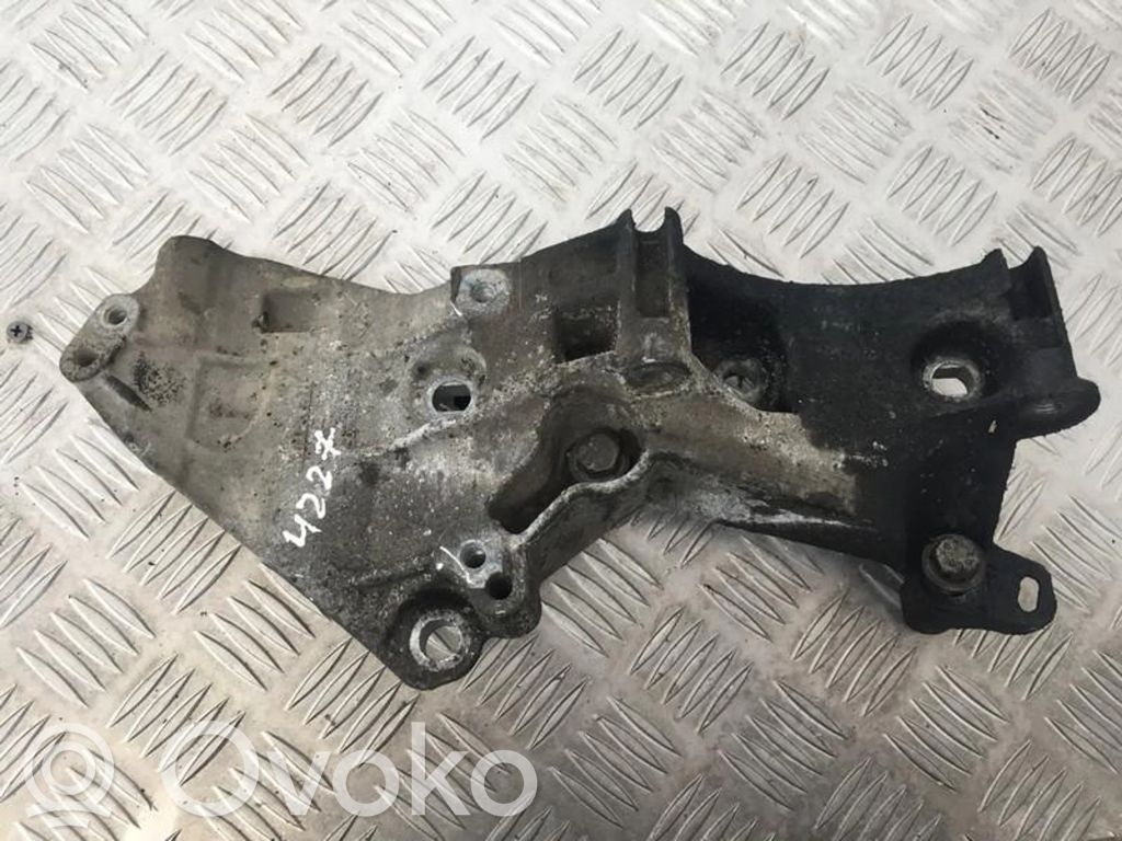 Renault Megane III Supporto di montaggio del motore (usato)