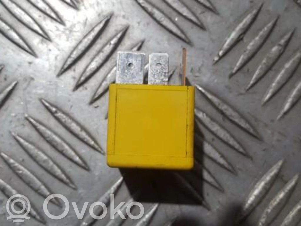 Saab 9-3 Ver2 Alte relee 