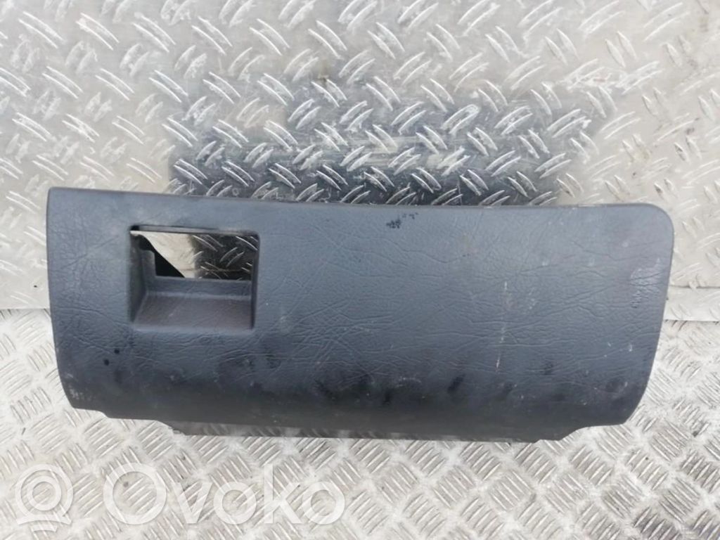 Audi A6 S6 C4 4A Guantera 