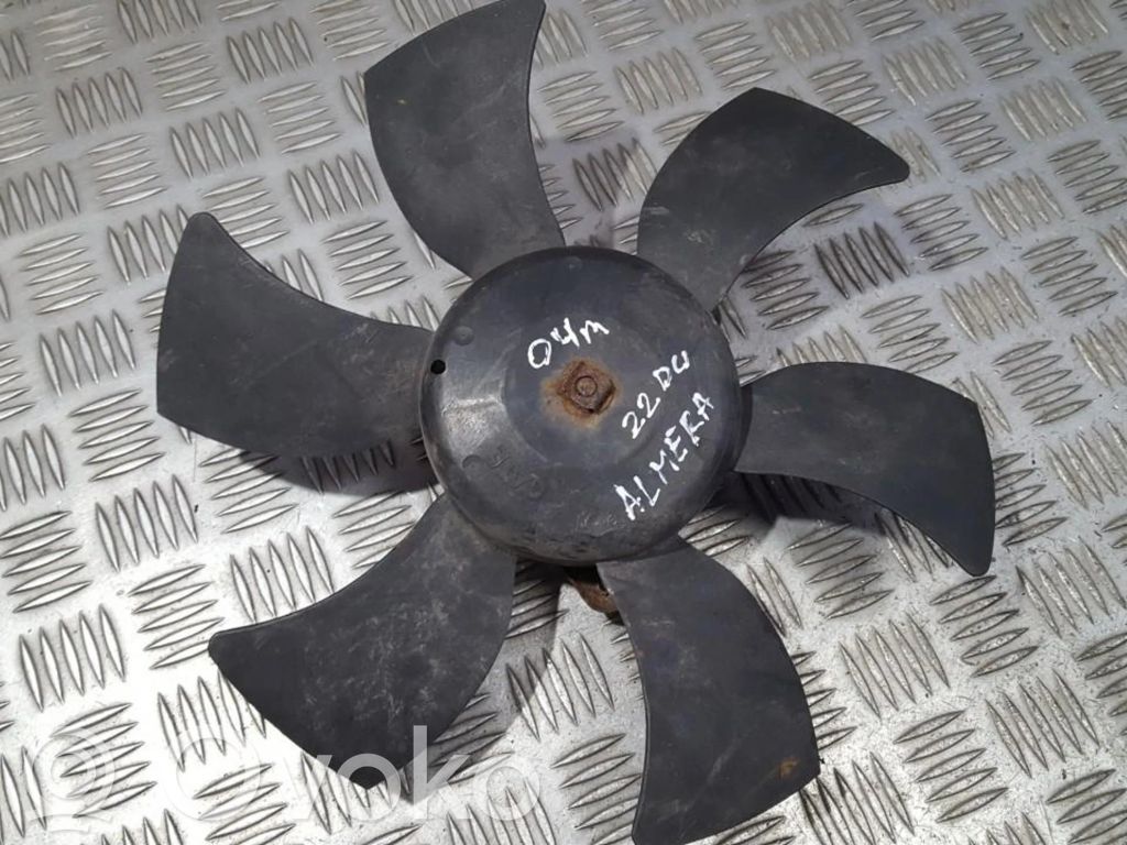 Nissan Almera N16 Convogliatore ventilatore raffreddamento del radiatore 