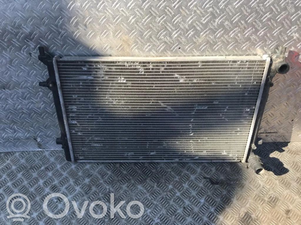 Audi A3 S3 8P Chłodnica 