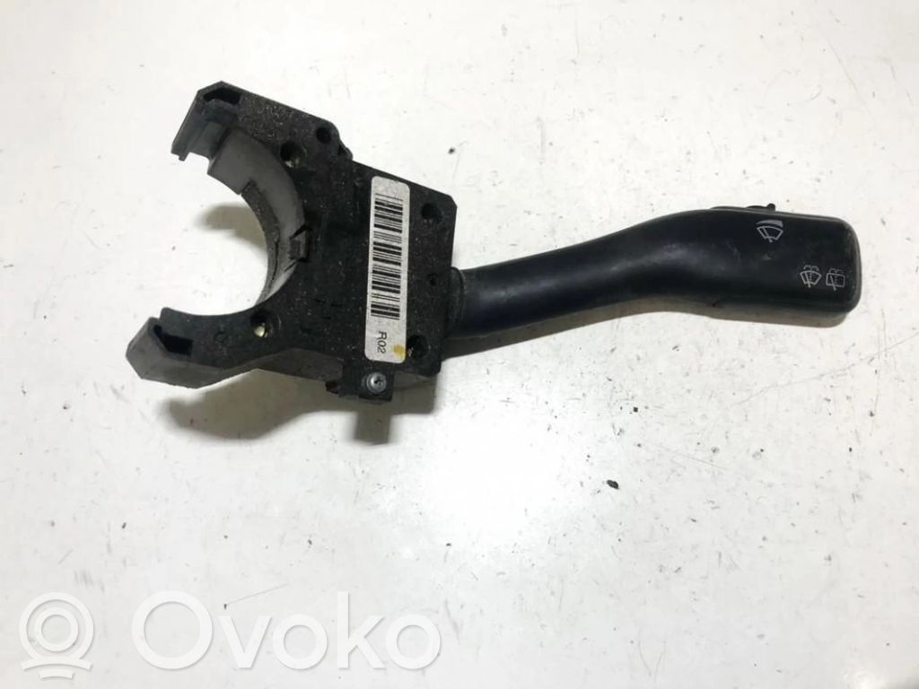 Volkswagen PASSAT B5.5 Leva comando tergicristalli 