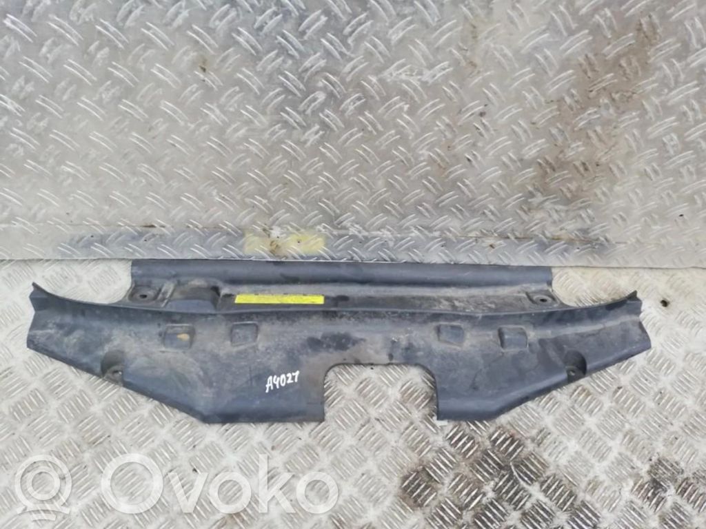 Nissan Primera Pas przedni 