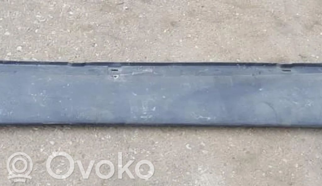 Opel Omega B1 Listón 