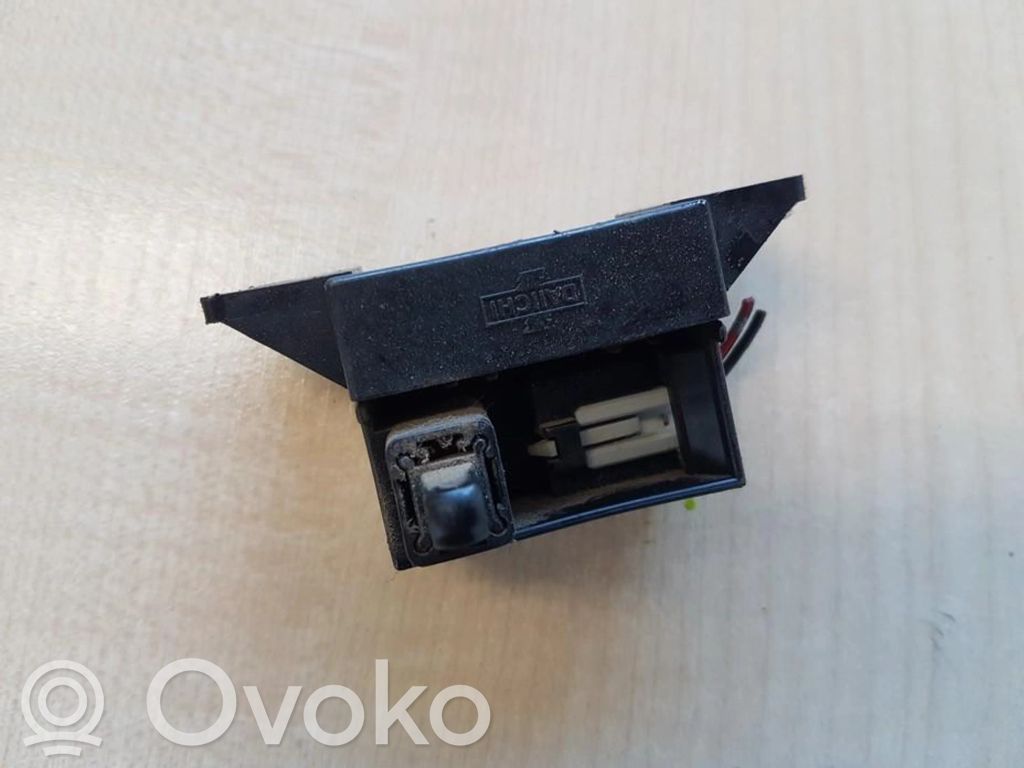 Honda CR-V Front door sensor 