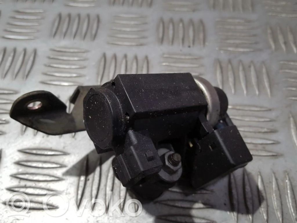 Solenoīda vārsts   72279600,72279600,2247906,72279600,72279600