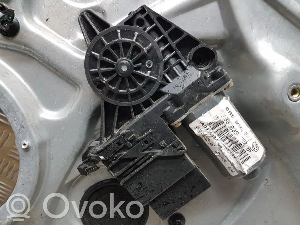 Volkswagen PASSAT B5.5 Motor macara geam ușă spate 