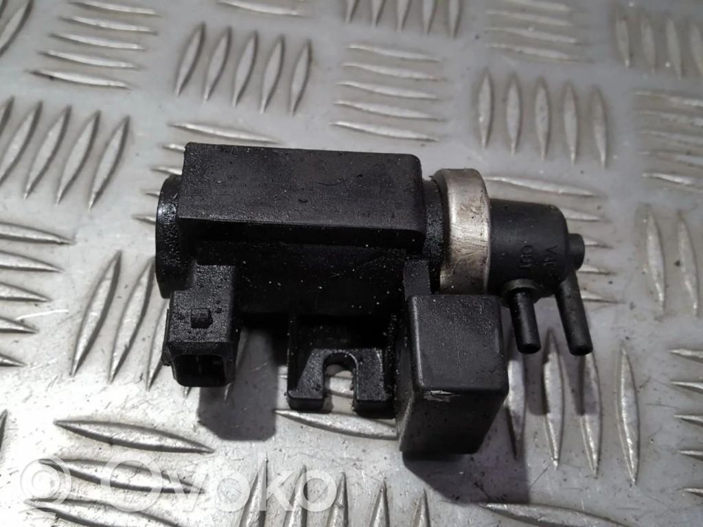 BMW 5 E39 Zawór podciśnienia / Elektrozawór turbiny 