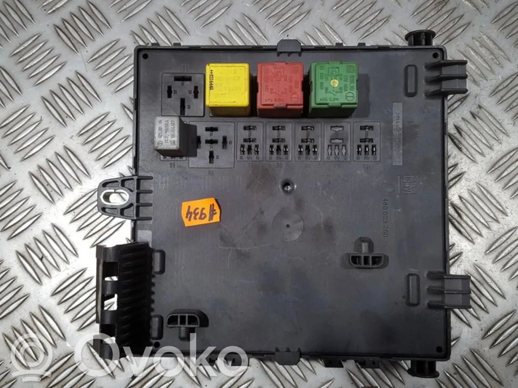 Opel Signum Set scatola dei fusibili 