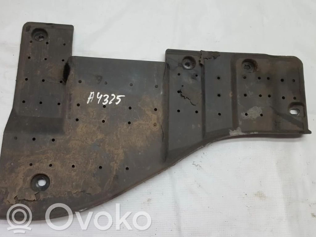 Placa protectora/protector antisalpicaduras motor   841781H000,841781H000,841781H000,841781H000