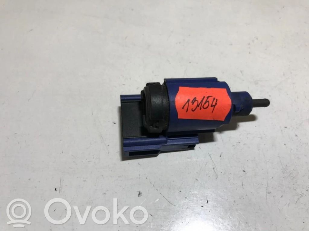 Volkswagen Golf IV Interruttore del pedale del freno