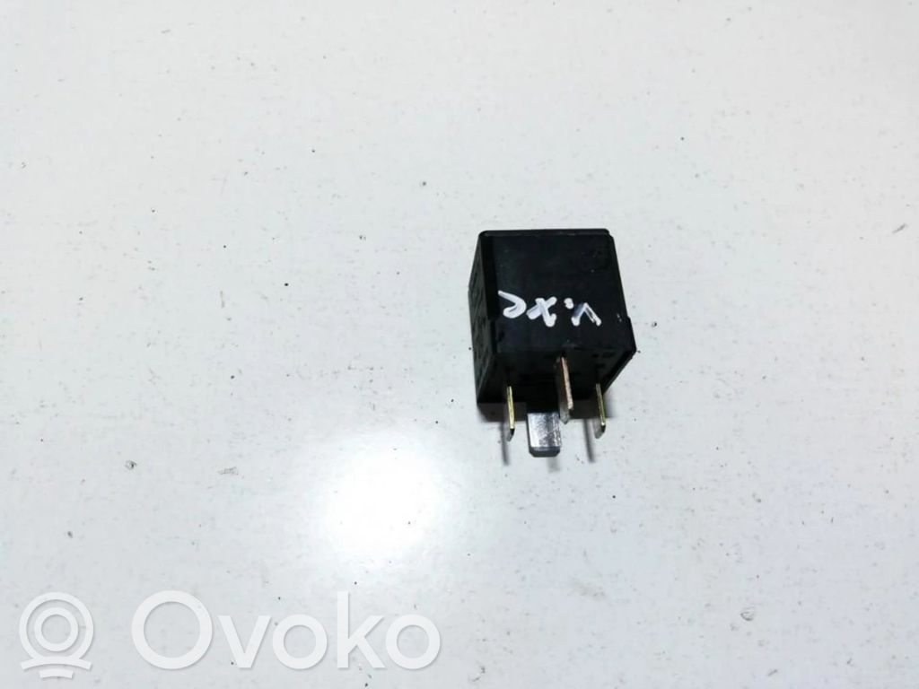 Otros relés   6G9T14B192CA,6G9T14B192CA,1346A3,4RA00779110,6G9T14B192CA,6G9T14B192CA