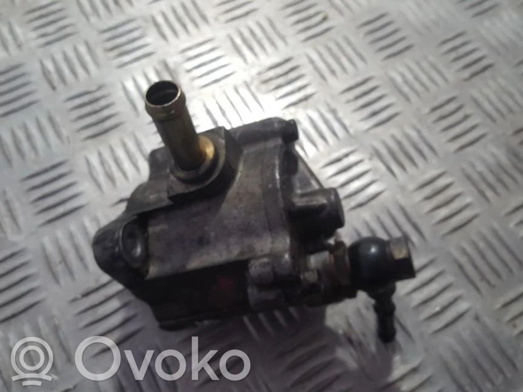 Toyota Avensis T220 Unterdruckpumpe Vakuumpumpe