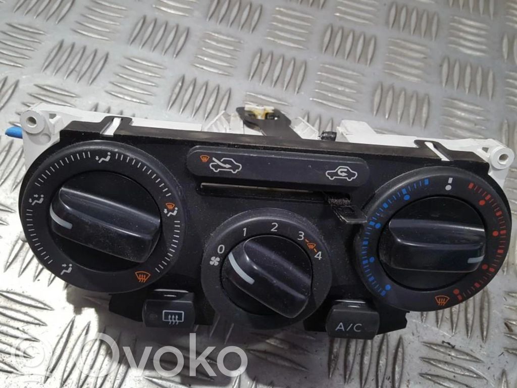 Nissan Note (E11) Panel klimatyzacji 