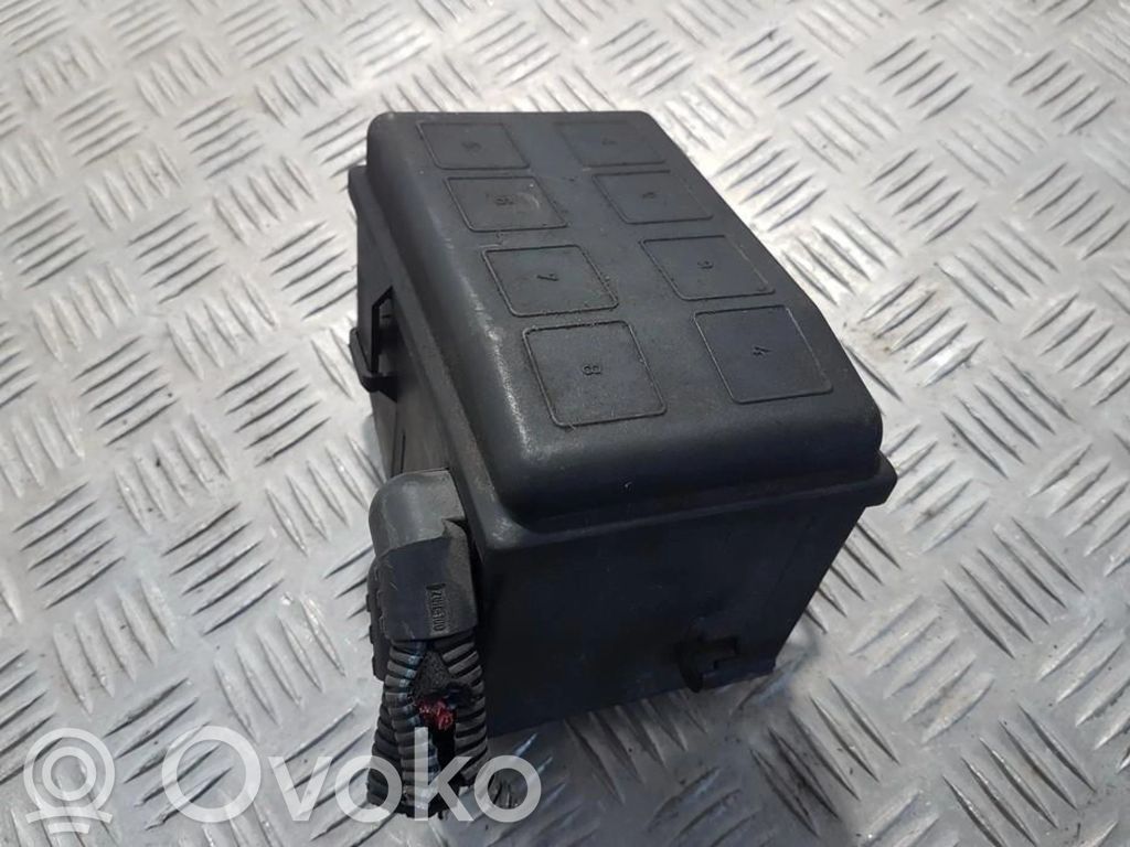Opel Zafira A Juego de caja de fusibles 