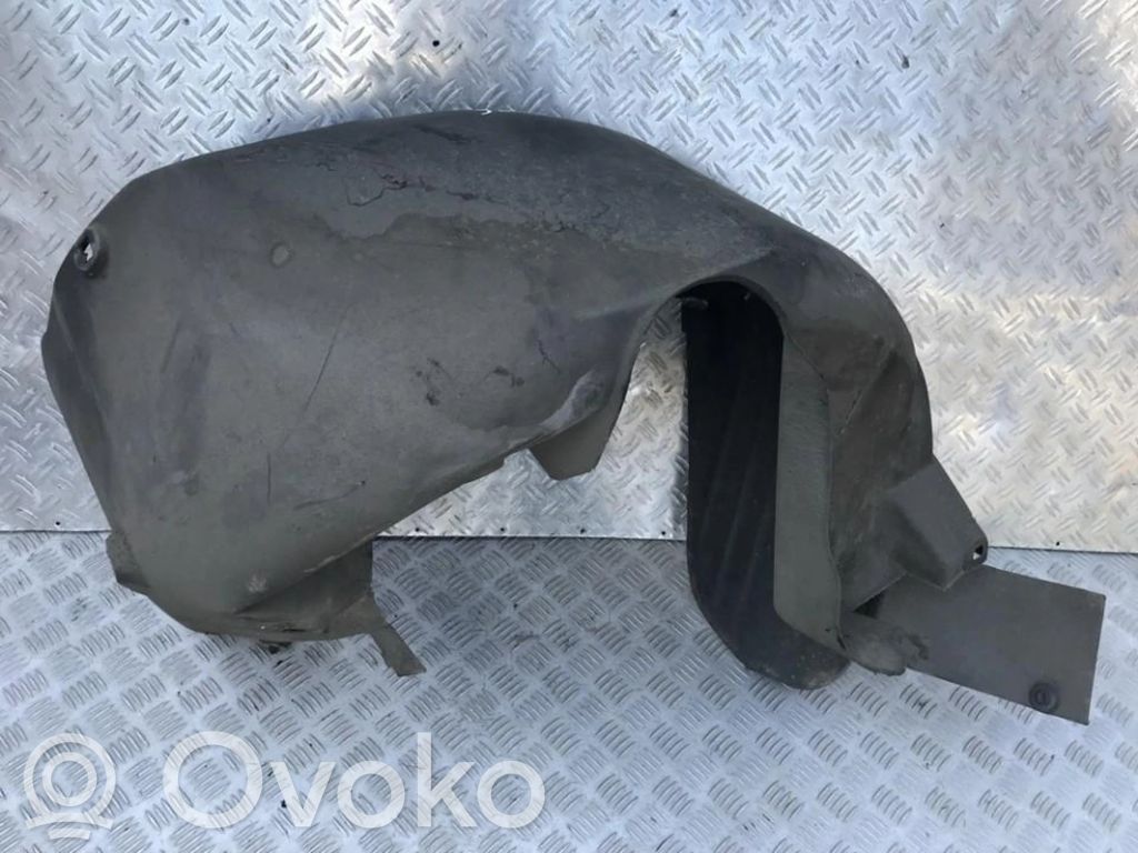 Apărători interioare aripă roată spate   4D0810172A,4D0810172A
