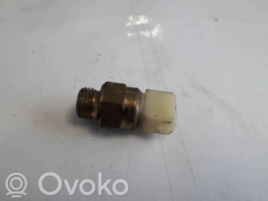 BMW 5 E39 Coolant temperature sensor 