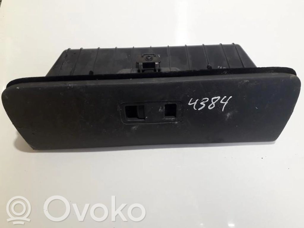 KIA Carnival Handschuhfach 