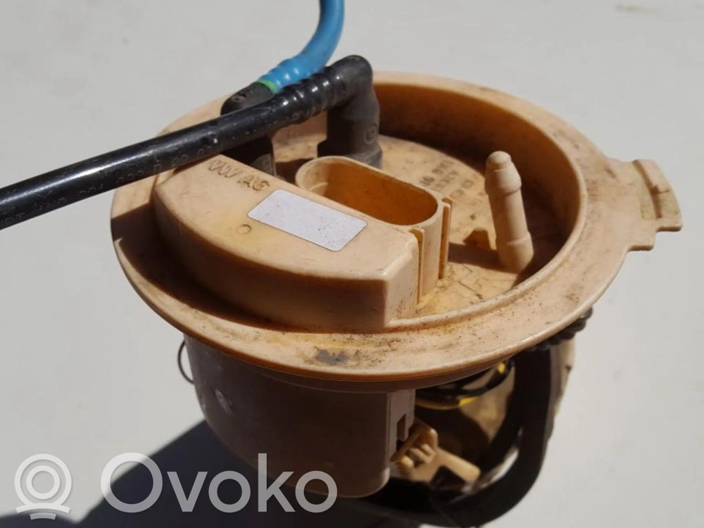 Volkswagen Golf V Pompa carburante immersa