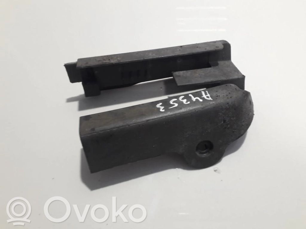 Audi A4 S4 B6 8E 8H Inne części wnętrza samochodu 