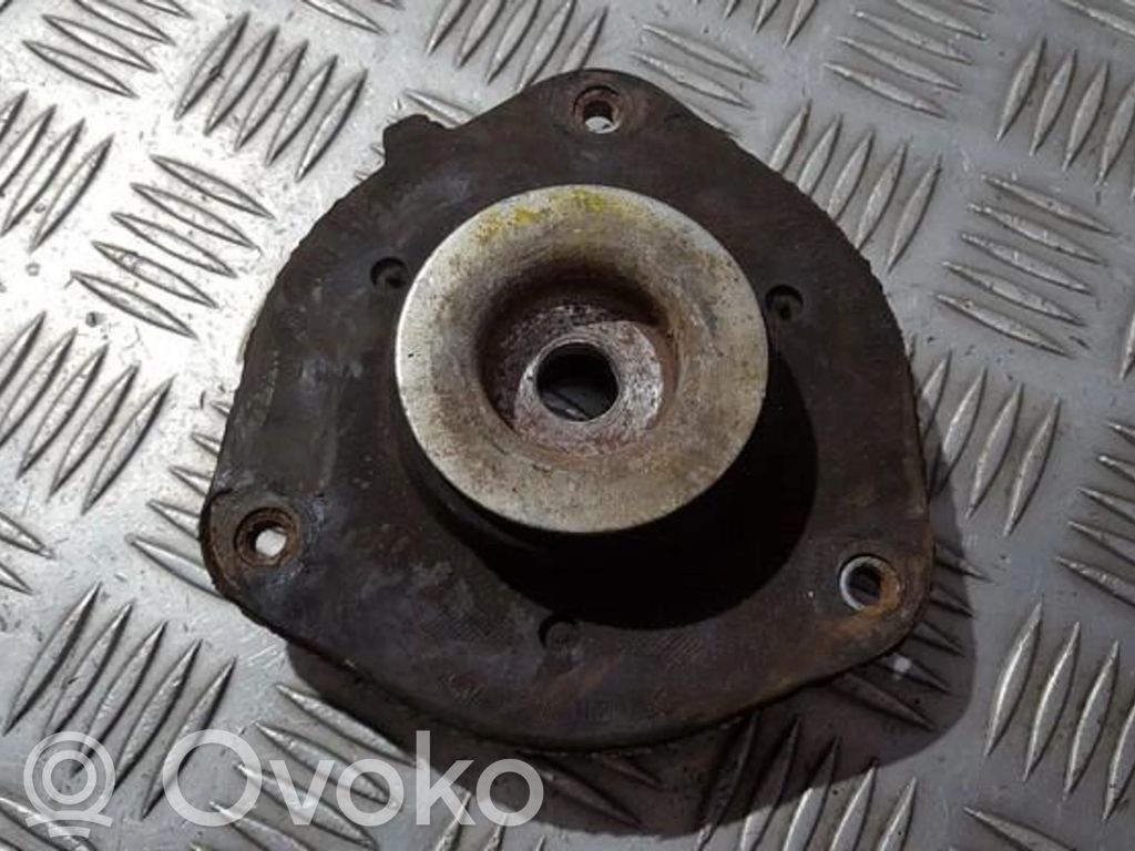 Volkswagen Golf V Supporto di montaggio della molla elicoidale 